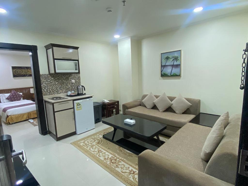 Отель Burj Alawal Jubail Экстерьер фото